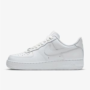 Nike women’s white Air Force 1 size 6